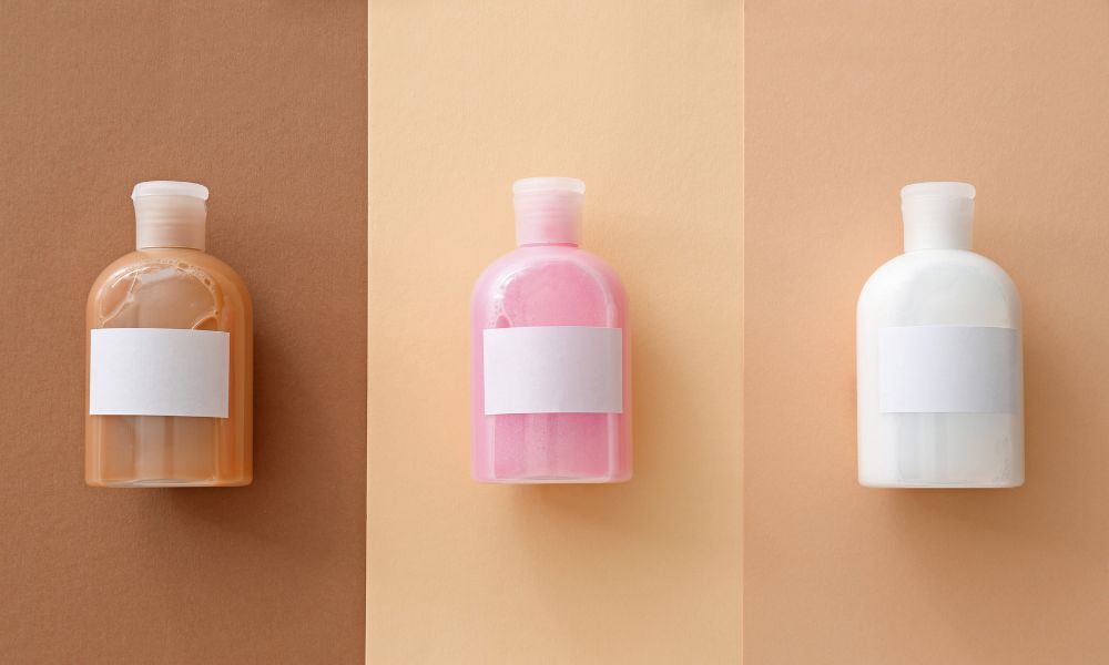 Tóc bị bết do dùng sai dầu gội